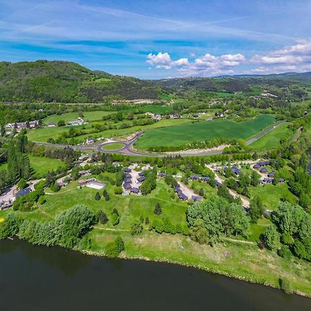 Les Chalets De Booz Saint-Germain-du-Teil Eksteriør billede