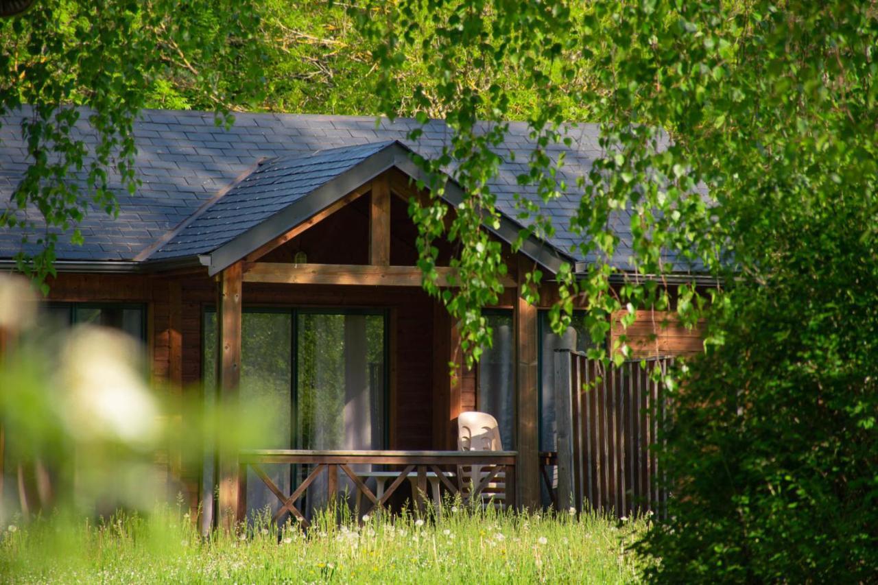 Les Chalets De Booz Saint-Germain-du-Teil Eksteriør billede