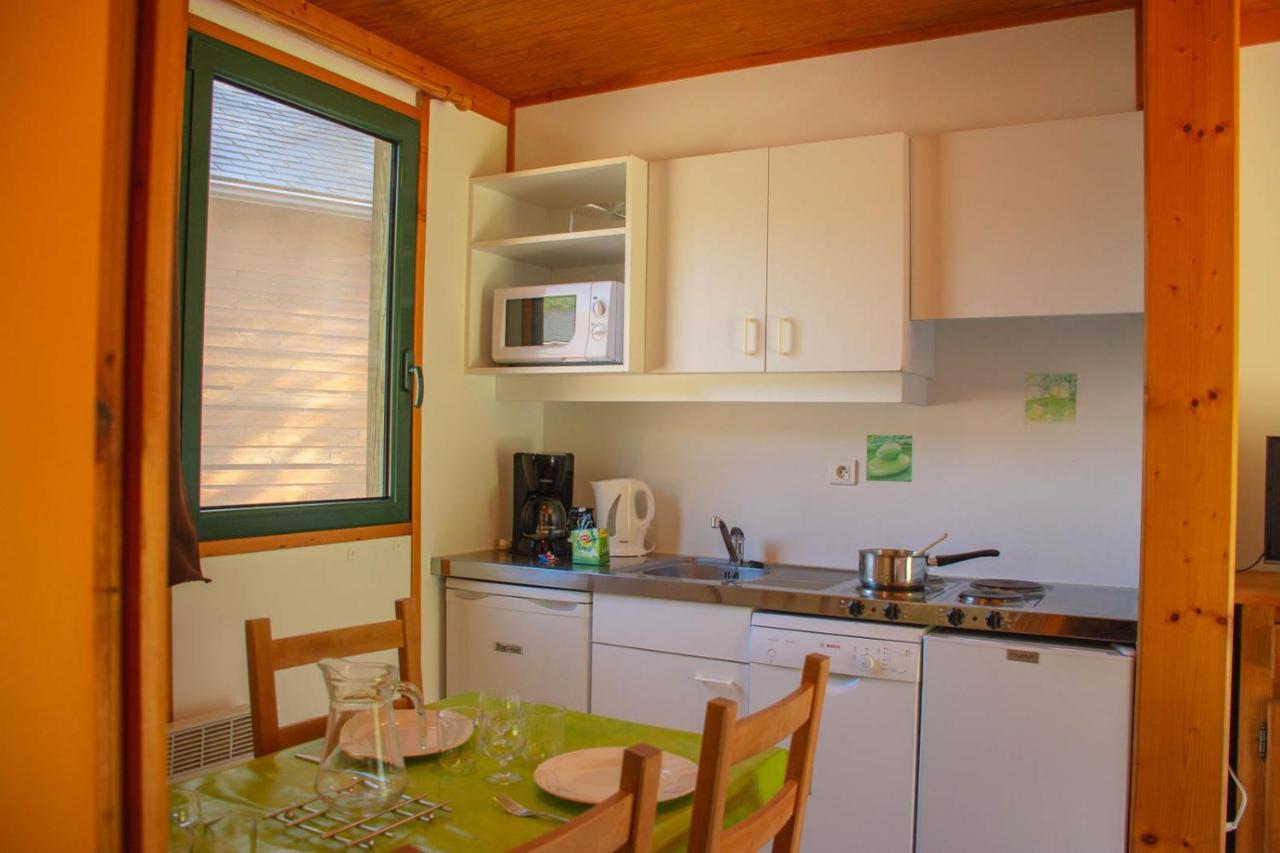 Les Chalets De Booz Saint-Germain-du-Teil Eksteriør billede