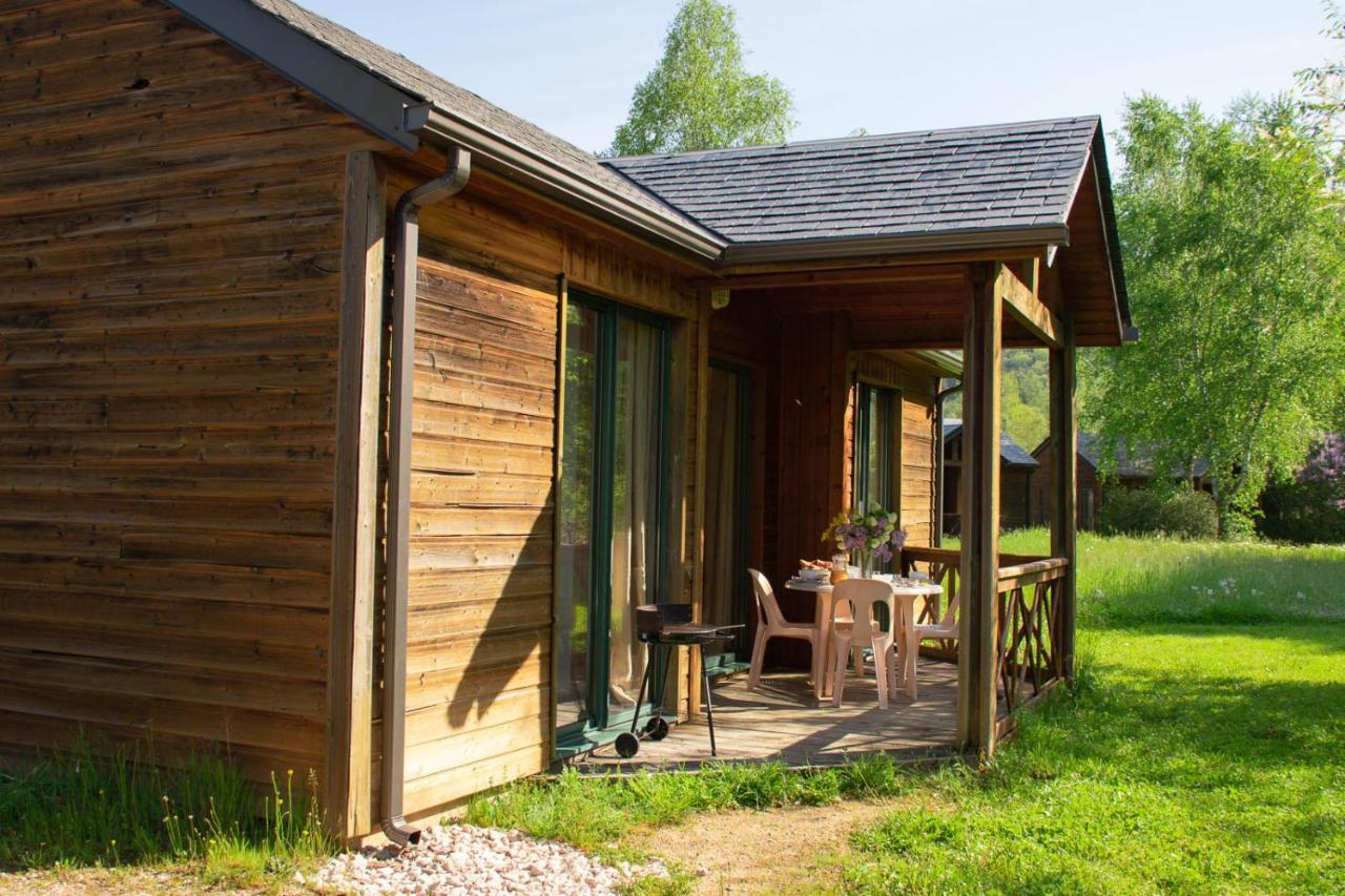 Les Chalets De Booz Saint-Germain-du-Teil Eksteriør billede