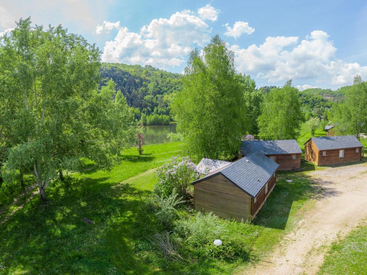 Les Chalets De Booz Saint-Germain-du-Teil Eksteriør billede