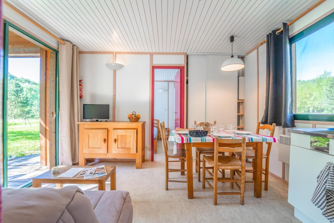 Les Chalets De Booz Saint-Germain-du-Teil Eksteriør billede